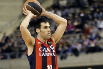 Σαν Εμετέριο: «Το πλεονέκτημα ο Ολυμπιακός»