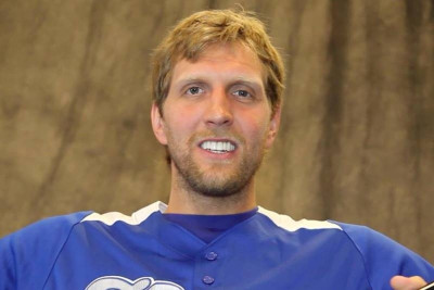 Ντιρκ Νοβίτσκι: Πανηγύρισε για την ποδοσφαιρική Γερμανία