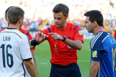 Παγκόσμιο Κύπελλο Ποδοσφαίρου 2014 – Τελικός: Έφτιαξε το μαλλί του ο Ριτσόλι (video)