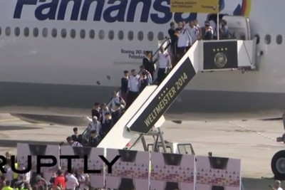Μουντιάλ 2014 - Γερμανία: Χαμός στην επιστροφή των πρωταθλητών (video)