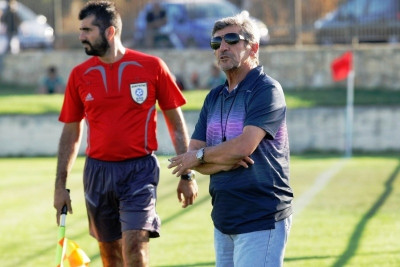 Γιούχτας: Παρέμεινε στον πάγκο ο Καραΐσκος