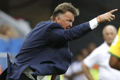 Παγκόσμιο Κύπελλο Ποδοσφαίρου 2014 - Ολλανδία: 25 χιλιάδες τουλίπες για φαν Χάαλ (photos)