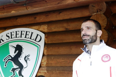 Ισά: «Με τον επιθετικό στις ΗΠΑ»