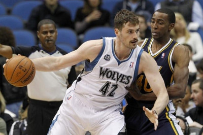 Μινεσότα Τίμπεργουλφς: «Παίζουν» με Λοβ