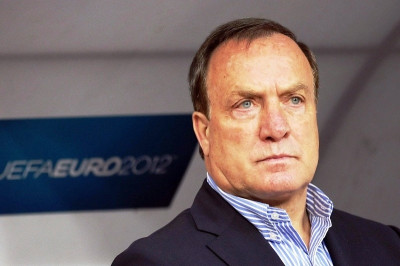 Σερβία: Συνεχίζει με Άντβοκαατ