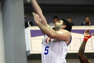 Πανελευσινιακός: Το «ευχαριστώ» του Παπαμακάριου