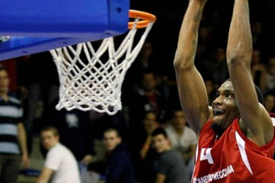 Ρέτζιο Εμίλια: Χωρισμός με Τζέιμς Ουάιτ