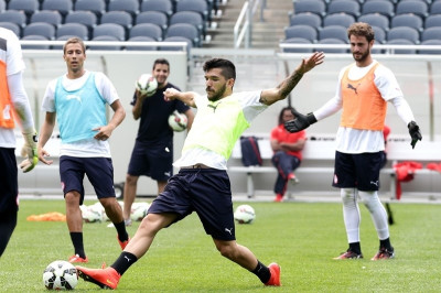 Ολυμπιακός: Λαχτάρα με Μανωλά (photos)