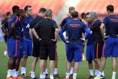 Μάντσεστερ Γιουνάιτεντ: Έδιωξε τον Σο ο φαν Χάαλ (photos)