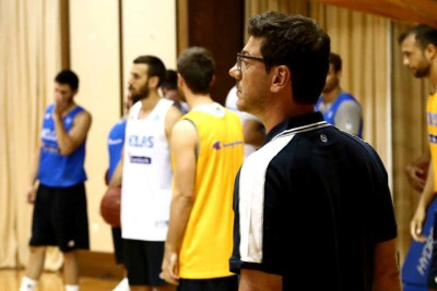 Κατσικάρης: «Υψηλό το IQ του Έλληνα»