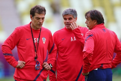 Υπερασπιστής του Μέσι ο Ασάνοβιτς