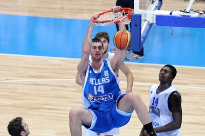 Εθνική Μπάσκετ Εφήβων: Top 5 η καρφωματάρα του Παπαγιάννη (video)