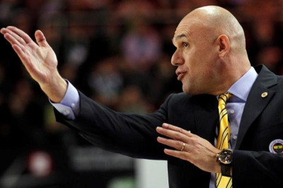 Ατλάντα Χοκς: Βοηθός ο Σπάχια