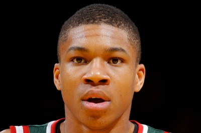 Μιλγουόκι Μπακς: Χρονοδιάγραμμα για το νέο κλειστό