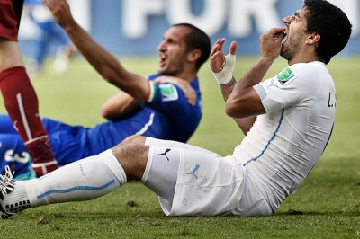 Μπαρτσελόνα: «Κανένας όρος για δάγκωμα στο συμβόλαιο του Σουάρεζ» (video+photos)