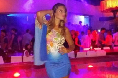 Ολυμπιακός: Με νέο εντυπωσιακό φόρεμα η Μάρτα (photos)