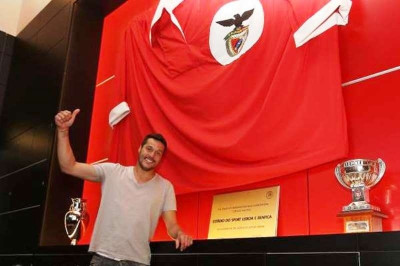 Μπενφίκα: Ανακοίνωσε Ζούλιο Σέζαρ
