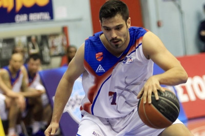 Νέα Κηφισιά: Δικός της ο Ντούβνιακ