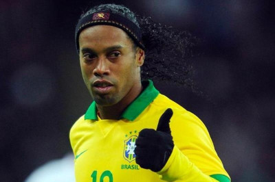 Ολυμπιακός: «Τρελό» τουίτ για Ροναλντίνιο! (tweet)