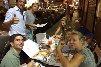 Πίτσα ναπολιτάνα uber alles για Ρόσμπεργκ (photo)