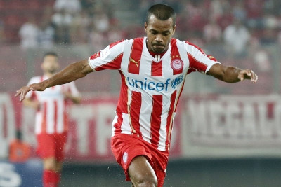 Ολυμπιακός: Ακούει... Σταν ο Ντοσεβί (tweet)