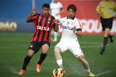 Διπλά Ατλέτικο Παραναένσε και Κορίνθιανς