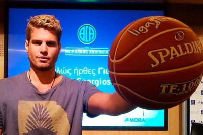 Ανδόρα: Η παρουσίαση του Μπόγρη (photos+video)