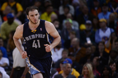 Μέμφις Γκρίζλις: Διάθεση για παραμονή του Κουφού