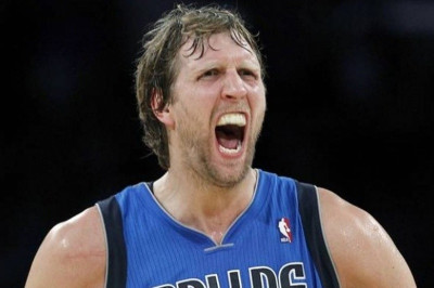 Ντάλας Μάβερικς: Ομάδα τίτλου με Νοβίτσκι