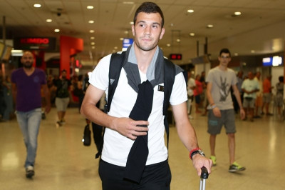Ολυμπιακός: Έφτασε ο Μιλιβόγεβιτς (photos)