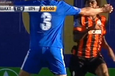 Αναίσθητος μετά από κτύπημα … κατς ο Λουίζ Αντριάνο (video+ photos)