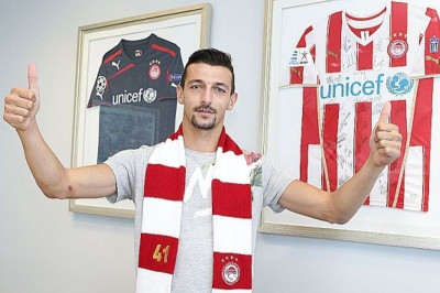 Ολυμπιακός: Ανακοινώθηκε ο Γιαννούλης