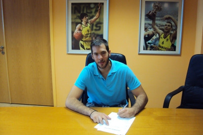 Άρης: Ανακοίνωσε Καραθανάση