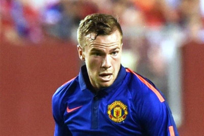 Άστον Βίλα: Επίσημα Κλέβερλι