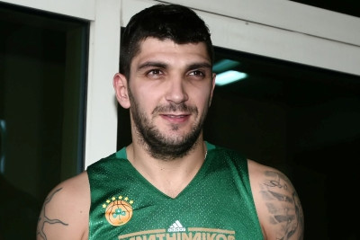 Παναθηναϊκός: Έσβησε τα κεράκια ο Μπατίστα (video)