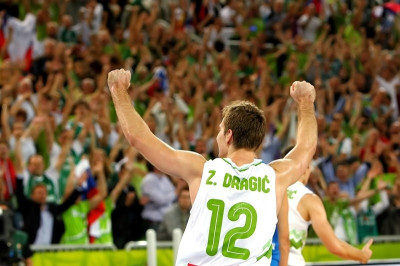 Φοίνιξ Σανς: Σκέψεις για Ζόραν Ντράγκιτς