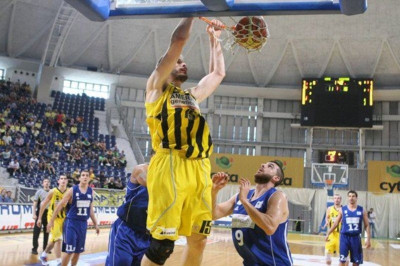 Άρης: Το «ευχαριστώ» του Σαρικόπουλου που πάει ΑΕΚ