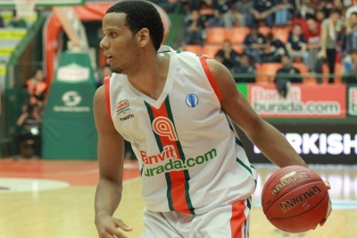 Μεχία: «Να τιμηθεί όπως πρέπει ο Νίκος Γκάλης»