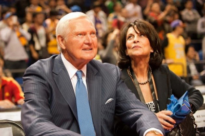 Γκόλντεν Στέιτ Ουόριορς: Συμβόλαιο και για Τζέρι Ουέστ