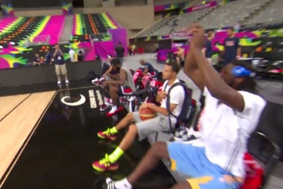 Παγκόσμιο Κύπελλο Μπάσκετ 2014: Διαγωνισμός σουτ από τον... πάγκο στις ΗΠΑ (video)