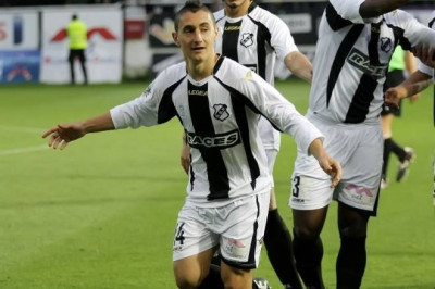 ΟΦΗ: «Έδεσε» Ροβίθη μέχρι το 2018