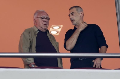 Ολυμπιακός – Ατλέτικο: Η… ατάκα του Σωκράτη Κόκκαλη! (photos)