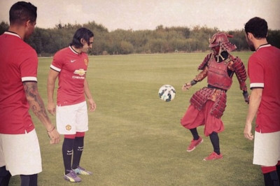 Τ’  αστέρια της Γιουνάιτεντ και ο ζογκλέρ σαμουράι (video+photo)