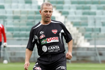 Αποστολάκης: «Να κλέψει χρόνο»