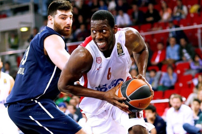 Εφές Αναντολού - Ολυμπιακός 73-79