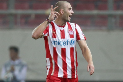 Super League: Σε Πειραιά και Κέρκυρα τα βραβεία (videos)