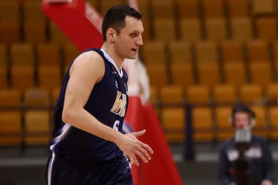 Κουμπούρας: «Στόχος μας η νίκη επί της ΑΕΚ»