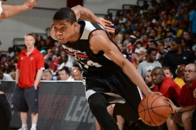 Μιλγουόκι Μπακς: Διάψευση για συνεργασία με Πέιτον για Αντετοκούνμπο