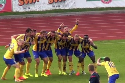 Λετονία: Πανηγύρισαν το γκολ με… ομαδική φωτογραφία! (videos)