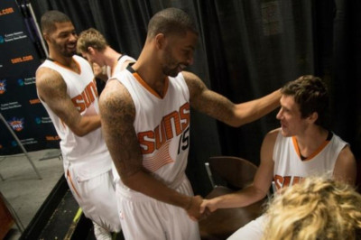 Φίνιξ Σανς: Νέο συμβόλαιο για τους δίδυμους Μόρις